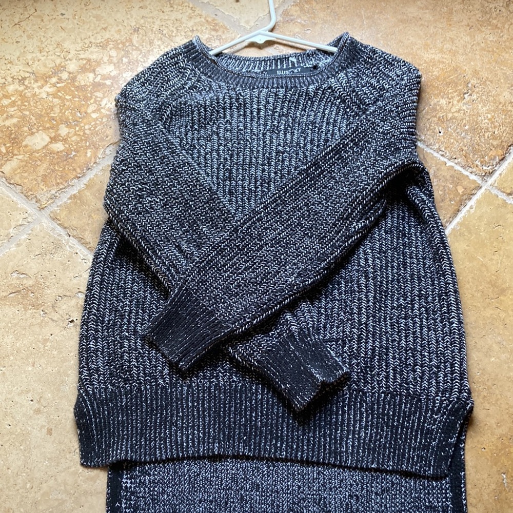 Ellen Tracy women’s small black with white sweater - Picture 9 of 10